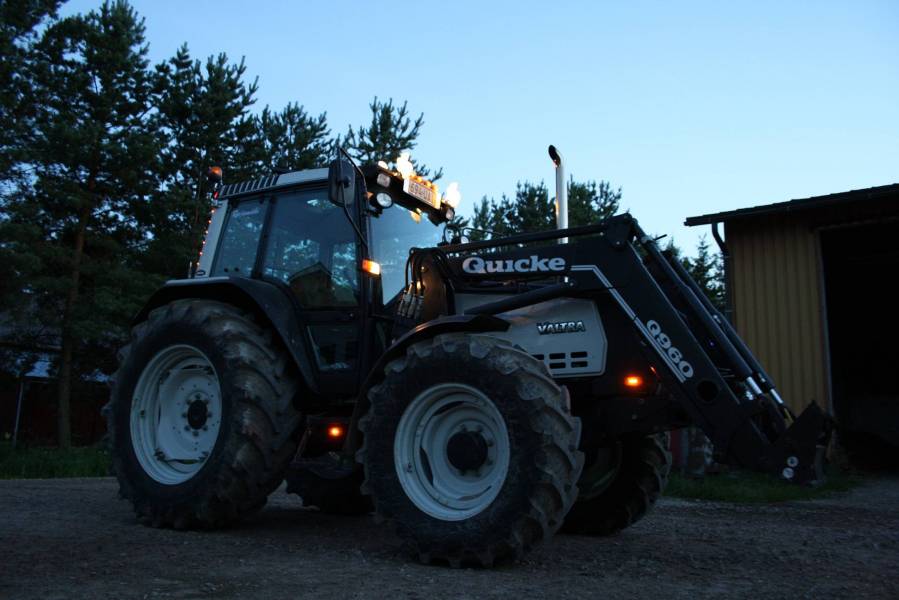 Valtra 6400
Pesun jälkeen
Avainsanat: valtra pesu 6400