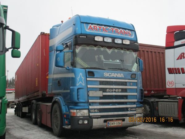 Artic-Transin Scania 164 
Artic-Trans Oy:n Scania 164 puoliperävaunuyhdistelmä.
Avainsanat: Artic-Trans Scania 164 ABC Hirvaskangas Mikko