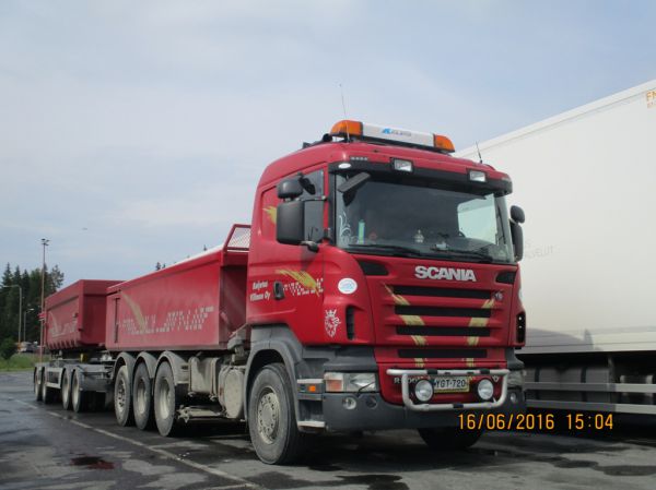 Kuljetus Villmanin Scania R500
Kuljetus Villman Oy:n Scania R500 sorayhdistelmä.
Avainsanat: Villman Scania R500 KSK ABC Hirvaskangas