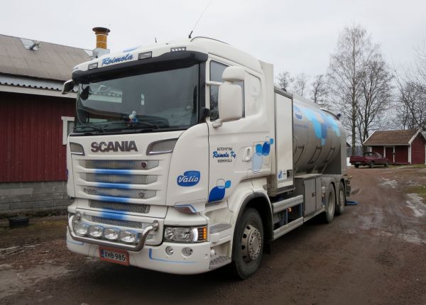 Roimolan Scania
Autoyhtymä Roimola Ky:n Scania R500 maitoauto
Avainsanat: Roimola, Scania, maitoauto, Miehikkälä