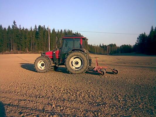 Valtra valmet 800 ja esa 320
Jyräilyä
Avainsanat: valtra valmet esa