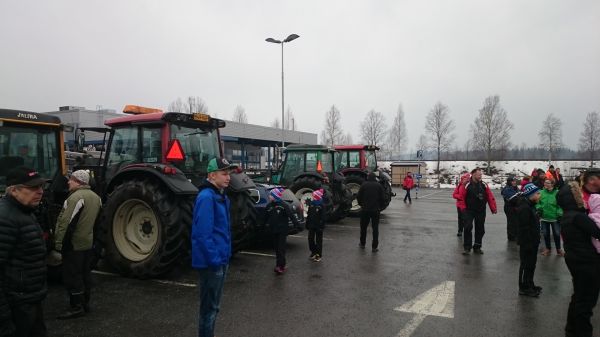 Keuruun traktorien kokoontumisajot
Avainsanat: keuruu kokoontumisajot