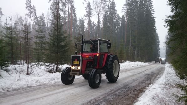 Keuruun traktorien kokoontumisajot
Avainsanat: keuruu kokoontumisajot