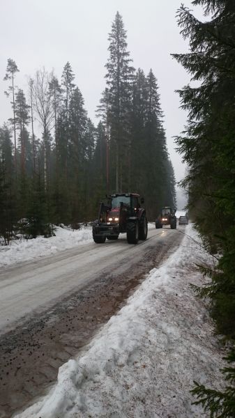 Keuruun traktorien kokoontumisajot
Avainsanat: keuruu kokoontumisajot