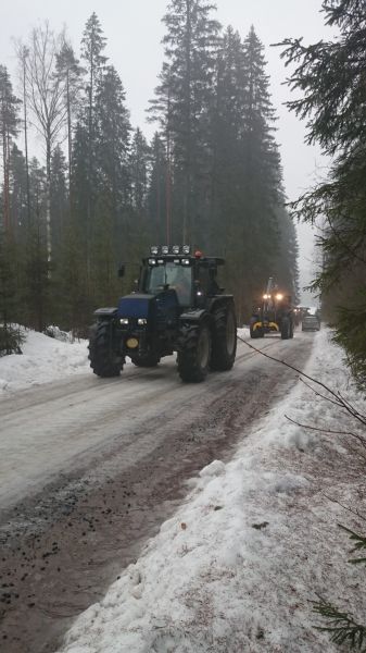 Keuruun traktorien kokoontumisajot
Avainsanat: keuruu kokoontumisajot