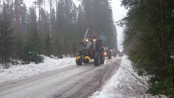 Keuruun traktorien kokoontumisajot
Avainsanat: keuruu kokoontumisajot