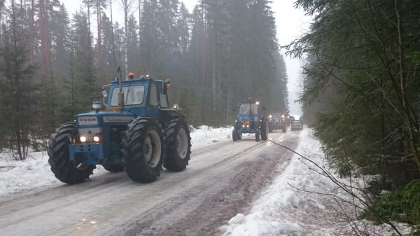 Keuruun traktorien kokoontumisajot
Avainsanat: keuruu kokoontumisajot