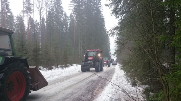 Keuruun traktorien kokoontumisajot
Avainsanat: keuruu kokoontumisajot