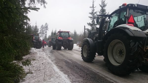 Keuruun traktorien kokoontumisajot
Avainsanat: keuruu kokoontumisajot