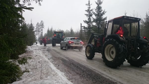 Keuruun traktorien kokoontumisajot
Avainsanat: keuruu kokoontumisajot