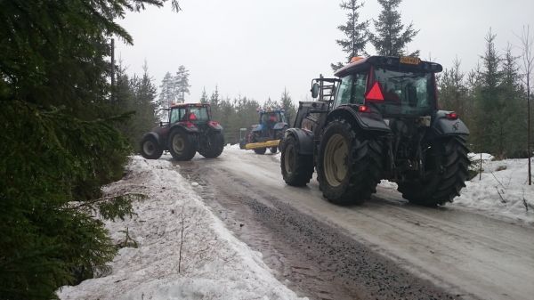 Keuruun traktorien kokoontumisajot
Avainsanat: keuruu kokoontumisajot