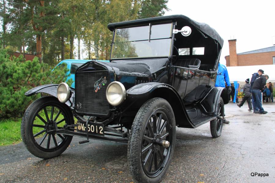 Ford T-malli
Helmi! Keuruun näyttelystä
Avainsanat: ford t-malli