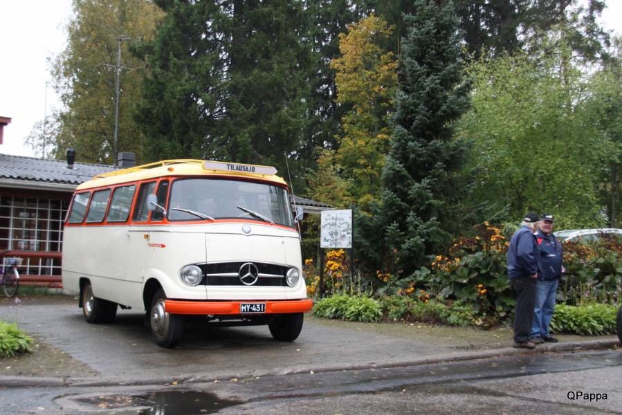 Tilausajo - kyytiin lähtijöitä
Keuruun näyttelystä
Avainsanat: linja-auto