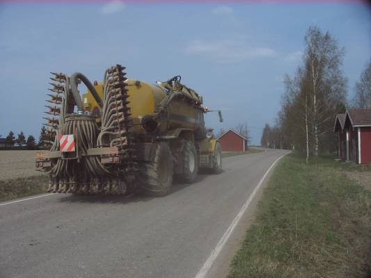 Terra Gator
"Puoli perä"
