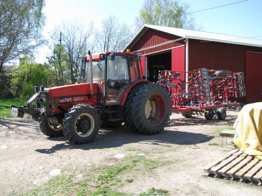 Zetor 9540 + Potila Magnum 480
Näillä äestettiin tänä keväänä.
Avainsanat: zetor potila