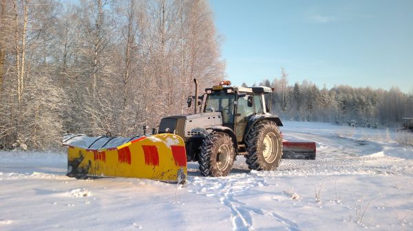 Valtra 8950
Viime talven aurauskuva
