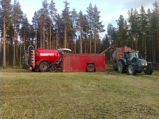 Lietteen levitys ketju
Vervaet ,välivarasto kontti ja siirtokärry med valtra
Avainsanat: Vervaet