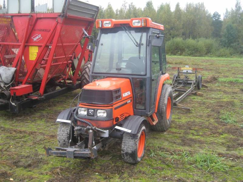 Kubota ST-30 + Lana
Avainsanat: kubota st-30