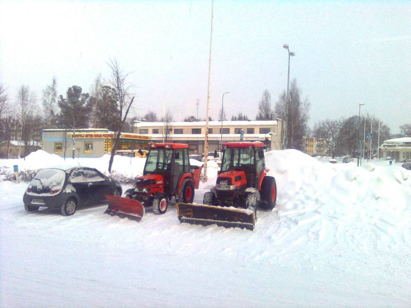 Auraus-Kubotat
Kubota ST-30 ja L5030
Avainsanat: kubota