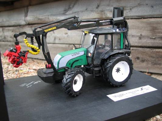 Valtra N121/Kronos 6020L/Nisula 400C
Lähikuva motosta
Avainsanat: valtra kronos nisula