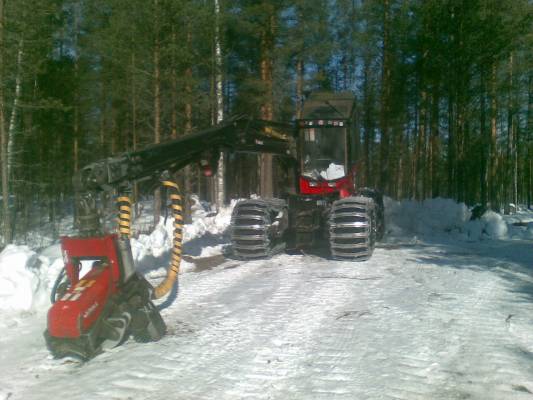 901.3
talvipakkasella parkissa
Avainsanat: valmet 901.3