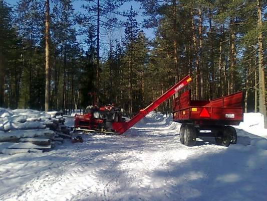 565,palax,W60
viimiset rangat pilkkeiksi.  n.100m3 tehty kymmenessä päivässä.
