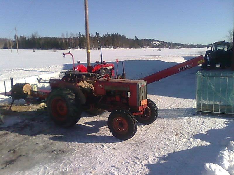  keväistä klapin tekoa
valmet 565, palax combi M2  ja valmet 361, palax logsplit 100 omalla pumpulla.
