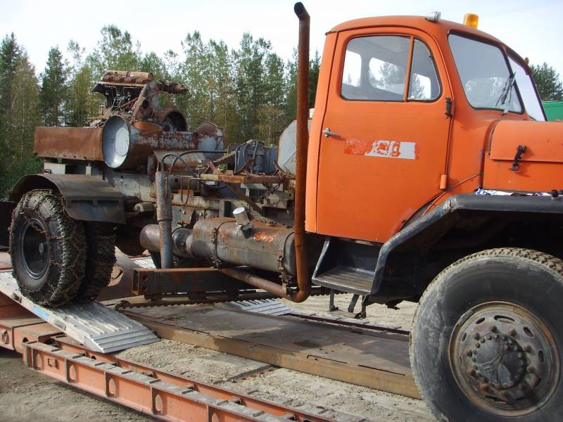 Magirus-Deutz 200D 16 A
Meidän aura-auto lähtee uusille omistajille entisöintiin. Toinen samanlainen vara-osa auto myös mukaan.
Avainsanat: Magirus, kuorma-auto