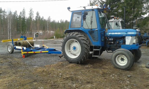 Ford ja lana
Tuommonen lana tehtiin harrastuskäyttöön.
Avainsanat: ford lana