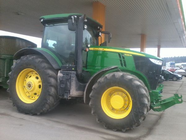 John Deere 7230 R
tuli ruokatunnilla vastaan 
Avainsanat: john deere 7320 r