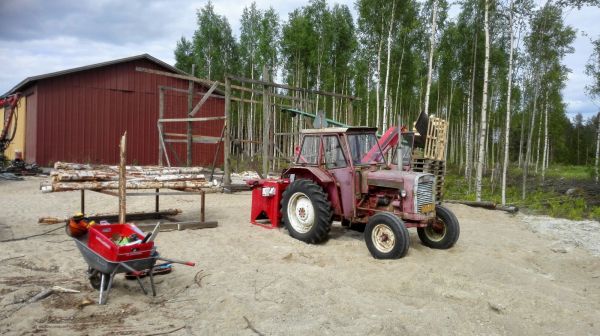 Valmet 361 
Eläkehommissa
Avainsanat: Valmet 361