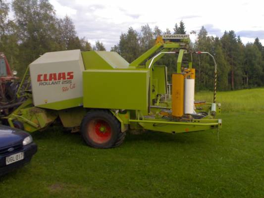 110-90&claas
Claasin paalain.
