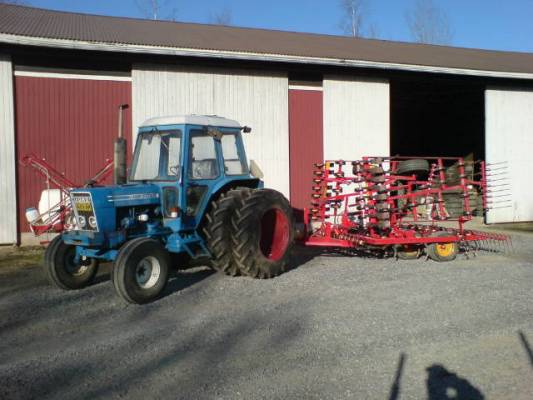 7600 ford ja väderstad nz 500
Avainsanat: ford väderstad äes