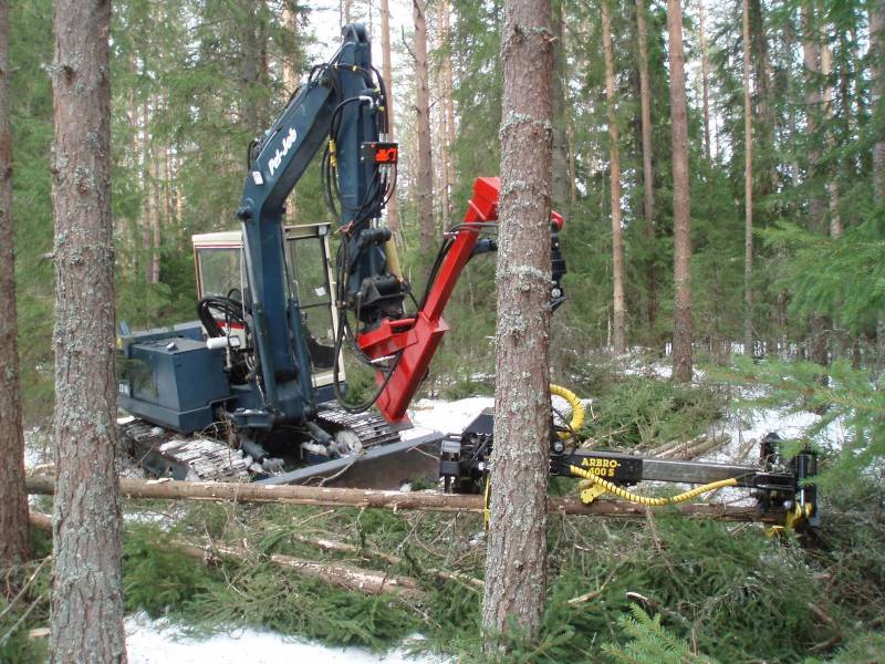 Pel-Job eb68 Arbro-400S
Metsälö
Avainsanat: Pel-Job Arbro