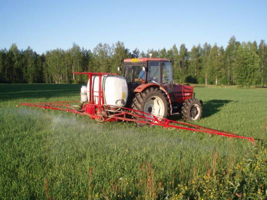 Zetor 9540+Ylö 900
Ruiskutus
Avainsanat: Zetor 9540 Ylö