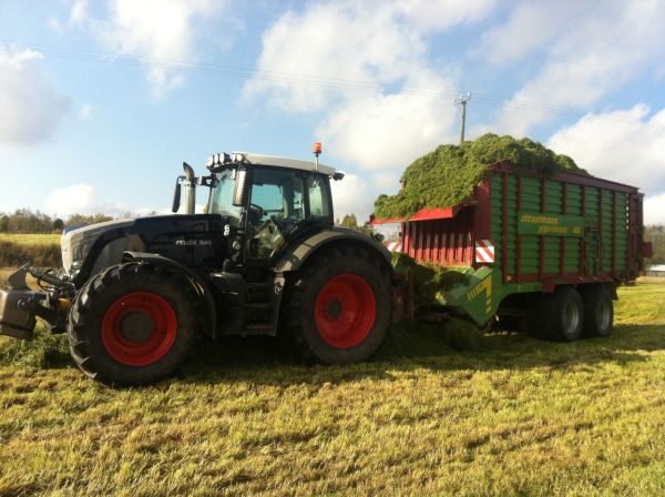 Fendt ja 4001
Joskus käy näin.
4*m10 pultteja väsyi
Avainsanat: 930