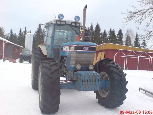 Palosenjärven kiihdytyskisat, Nelivetojen Ykkönen!
Ford 8210 MkIII
Avainsanat: Ford