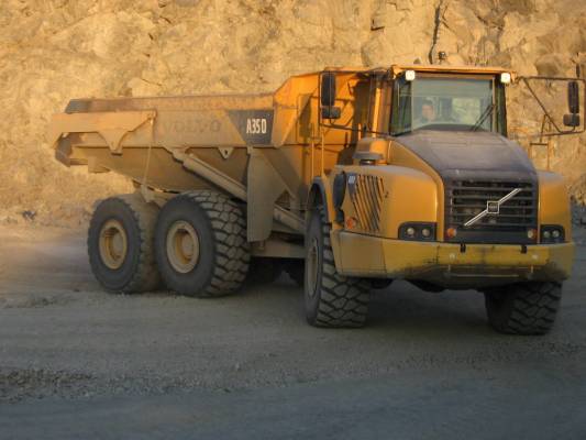 volvo a35d
jolly jumpperi
