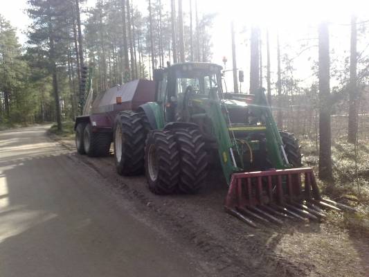 Lietteen ajoa
Jontikka 6830+Palmu14 ja agronic
