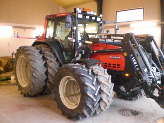 Valtra 6350
Jospa sillä pinnalla pysyis!
Avainsanat: Valtra 6350