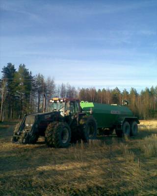 8400 & palmu
Lietteen ajun alottelua
Avainsanat: sisuvalmet 8400 palmu