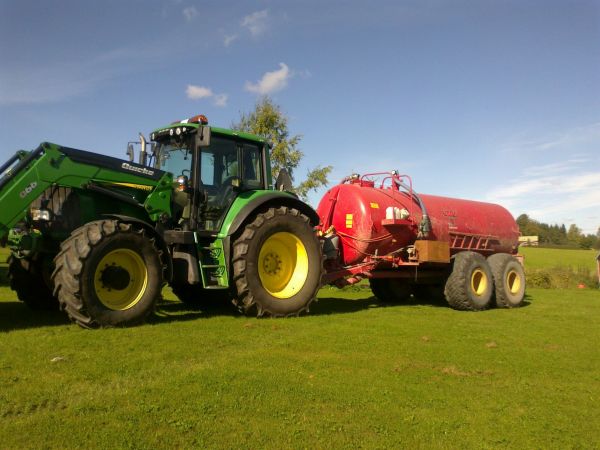 6920 jussi
Lientä
Avainsanat: John deere