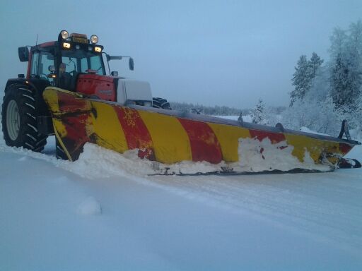 VALTRA 8950
+vikmet
Avainsanat: äijä