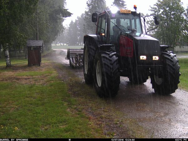 Valtravalmet 8750
satoo joskus vettäkin
Avainsanat: valtra