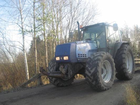 valmet 8400
tietä lanaamassa
Avainsanat: valmet 8400