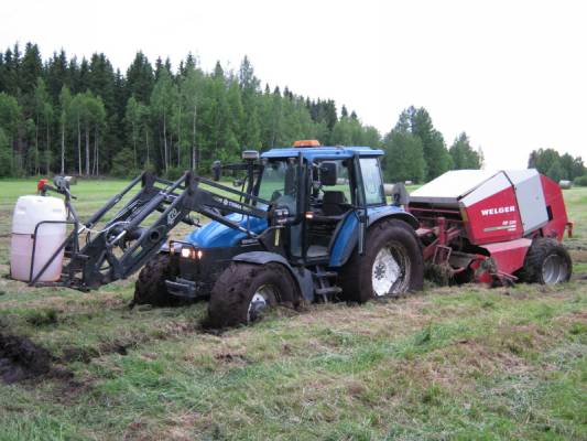 nh ts 115 ja welger 220 profi
upposi
Avainsanat: ts 115, welger