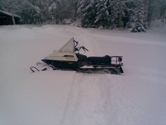 Ski-doo tundra
Kelkkailua.
Avainsanat: ski-doo