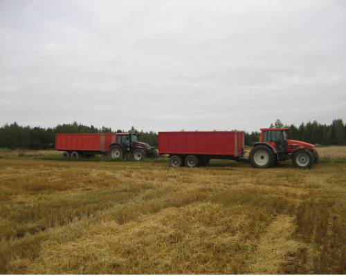 valtra n141h & same silver 110  kärryineen 
syksy 2008
Avainsanat: valtra n141h same silver 110