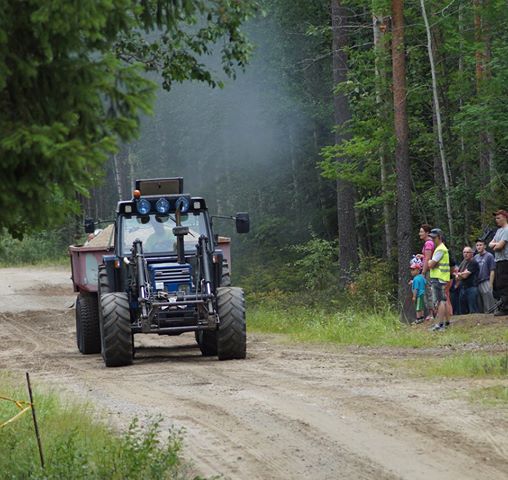 Puskankylän vedoista
Viime sunnuntain kiskomisia
Avainsanat: 110-90