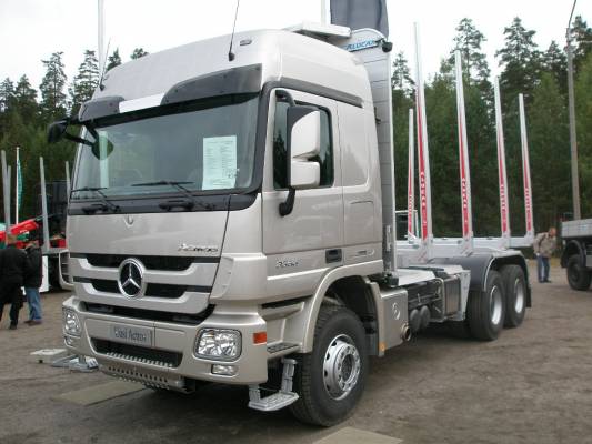 Mercedes-benz
Mercedes-benz Actros 3355 puutavara-auto
Avainsanat: mb